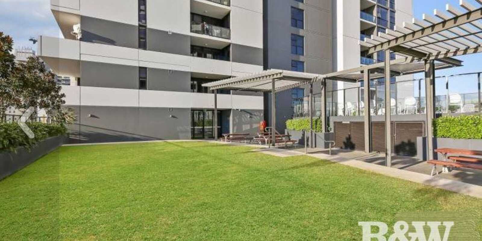 2201/420 Macquarie Street Liverpool