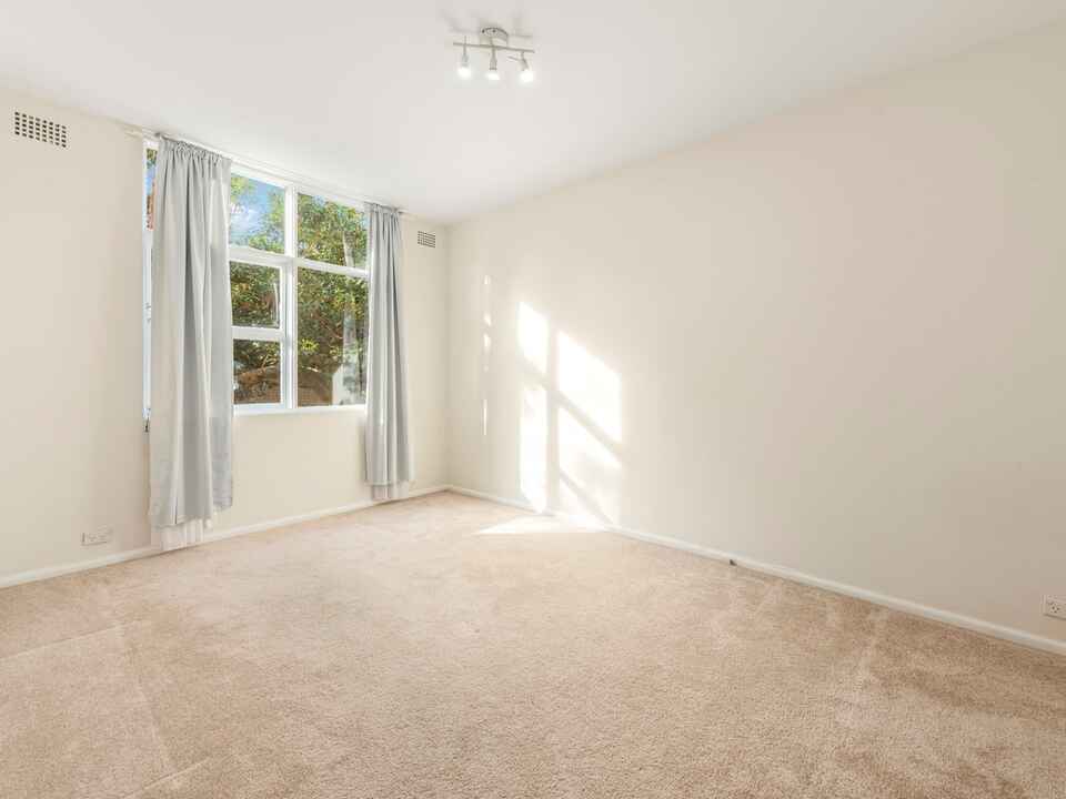 4/29 Penkivil Street Bondi