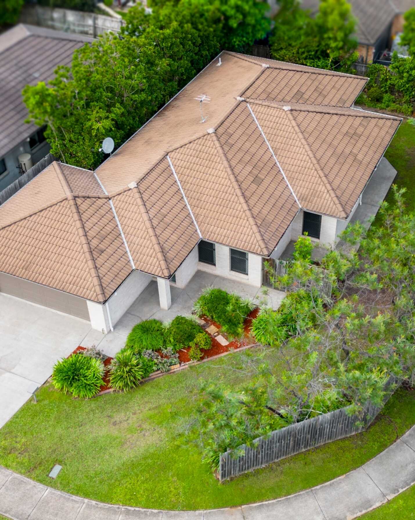 12 Piccadilly Street Bellmere, Bellmere - Thumbnail 2