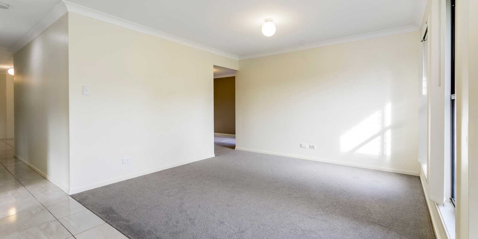 12 Piccadilly Street Bellmere