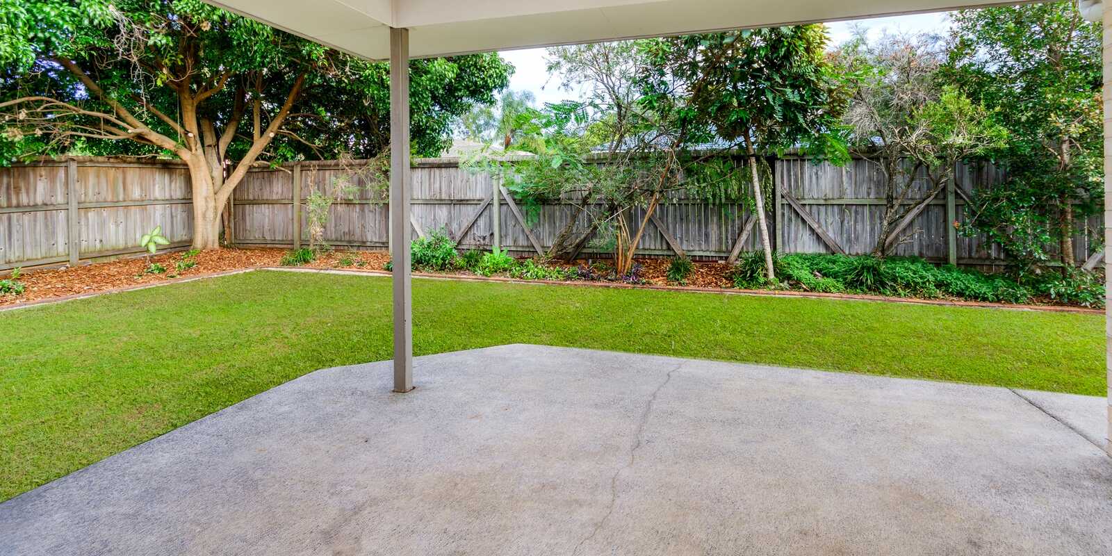 12 Piccadilly Street Bellmere