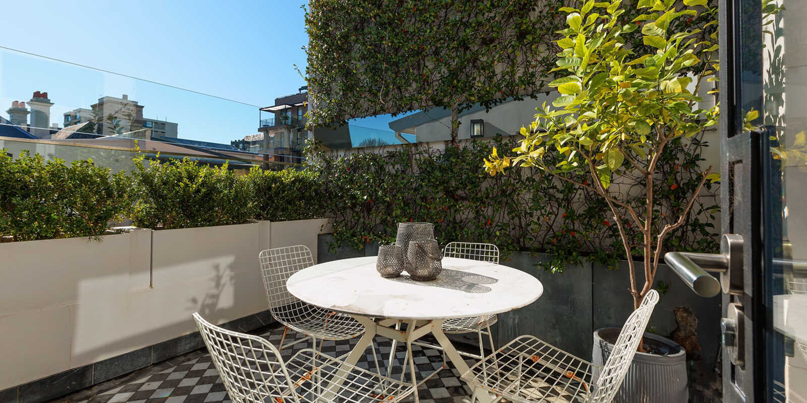 18 Rockwall Crescent Potts Point 18 Rockwall Crescent Potts Point