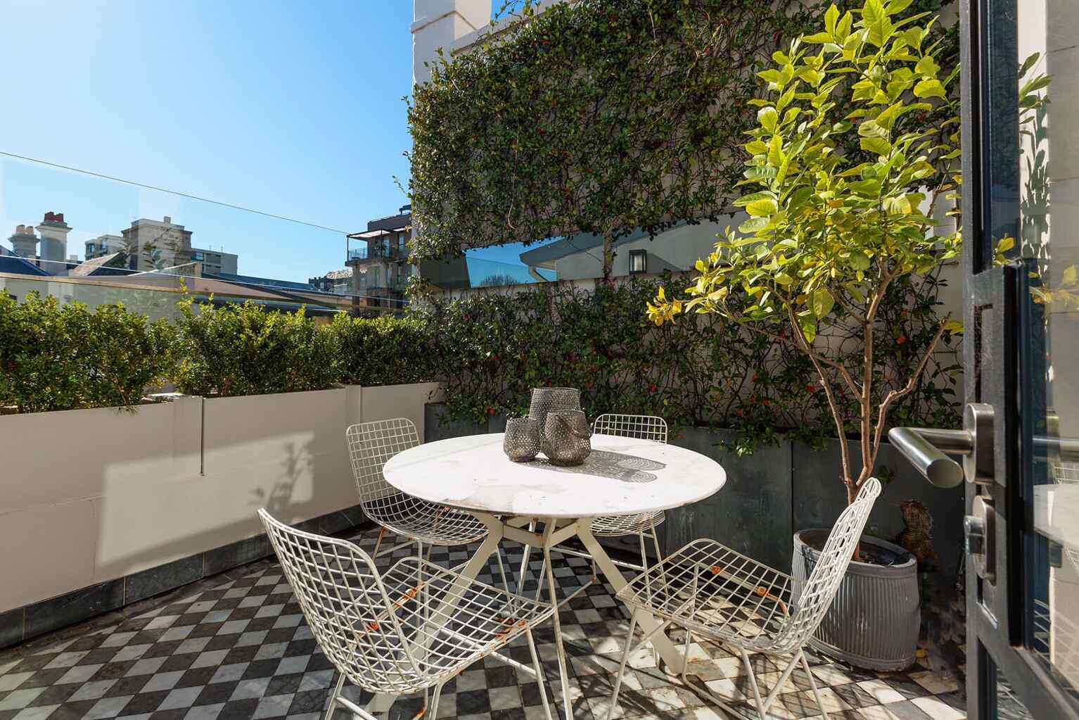 18 Rockwall Crescent Potts Point 18 Rockwall Crescent Potts Point