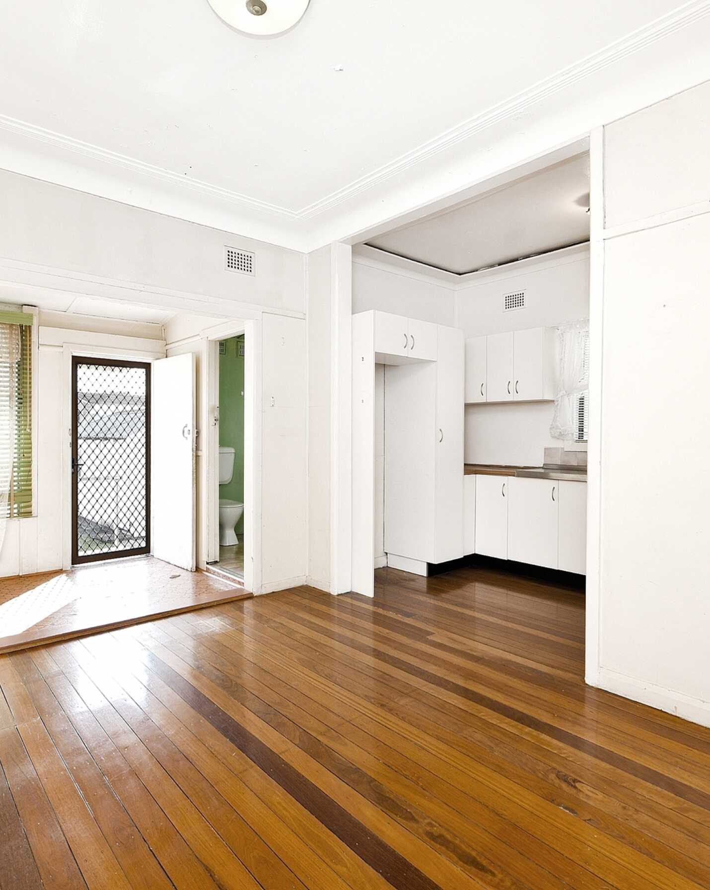 6 Meadowland Road Peakhurst, Peakhurst - Thumbnail 4