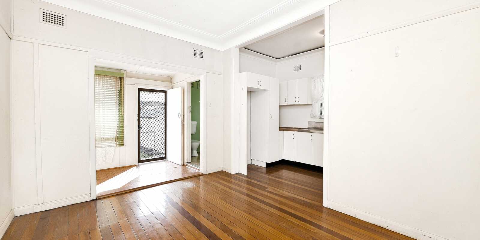6 Meadowland Road Peakhurst 6 Meadowland Road Peakhurst