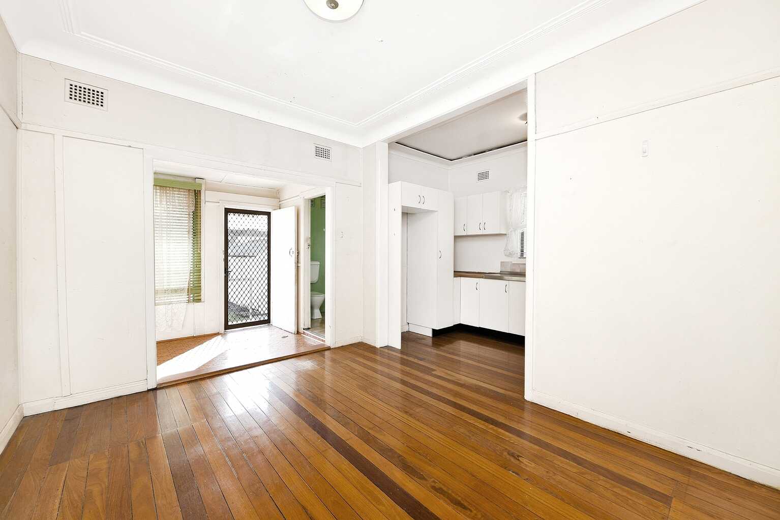 6 Meadowland Road Peakhurst 6 Meadowland Road Peakhurst