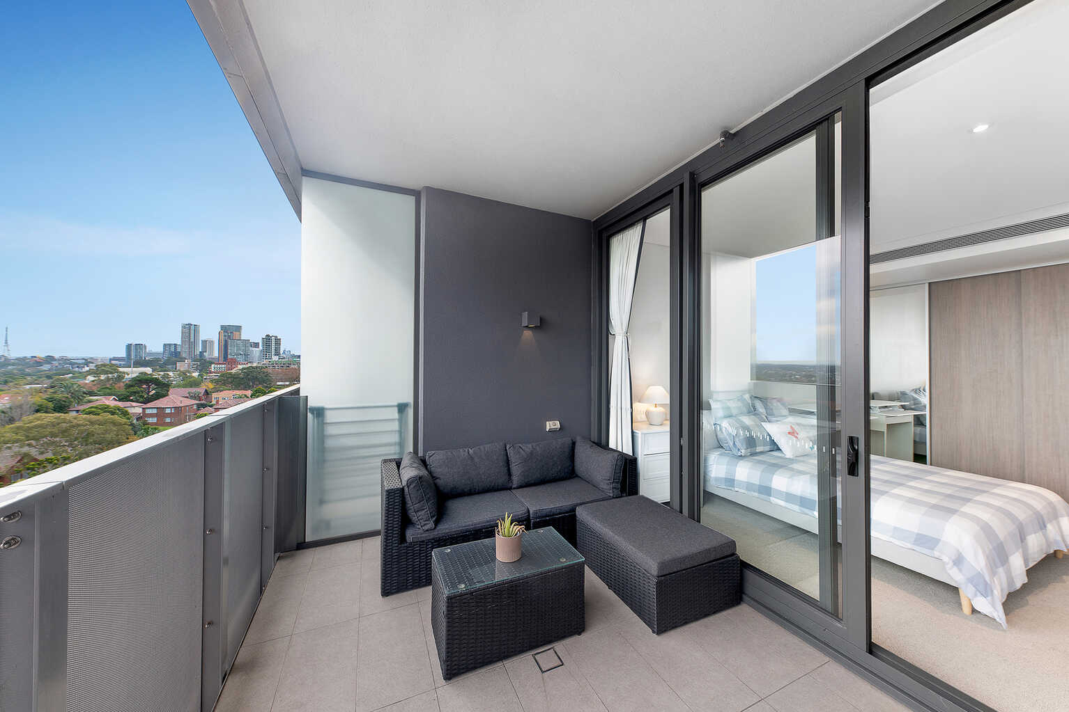 1308/225 Pacific Highway North Sydney 1308/225 Pacific Highway North Sydney