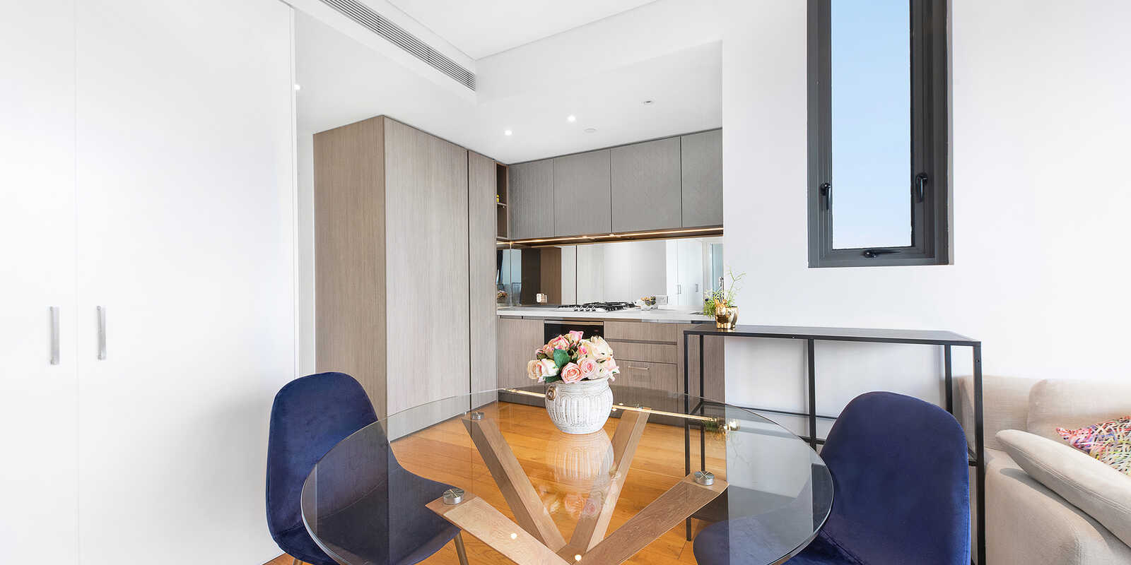 1308/225 Pacific Highway North Sydney 1308/225 Pacific Highway North Sydney