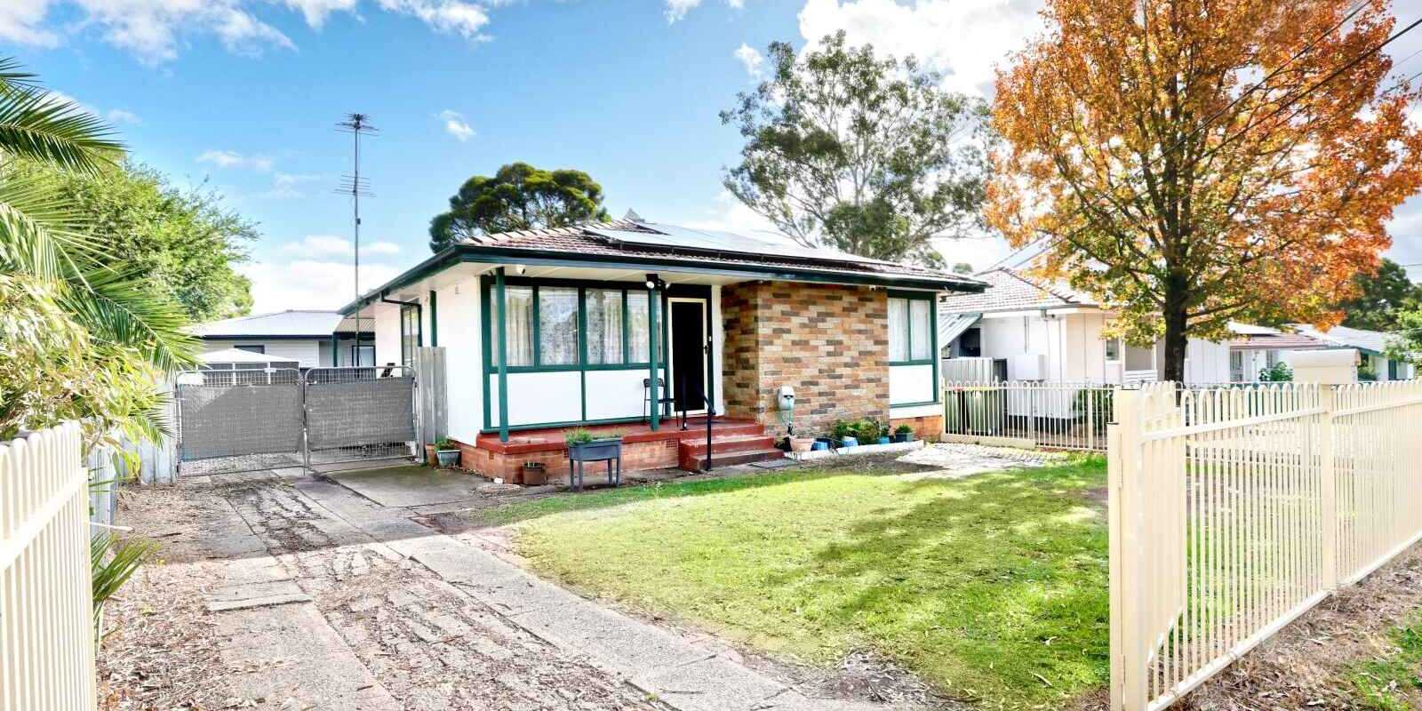 32 & 32A Marquesa Crescent Lethbridge Park 32 & 32A Marquesa Crescent Lethbridge Park