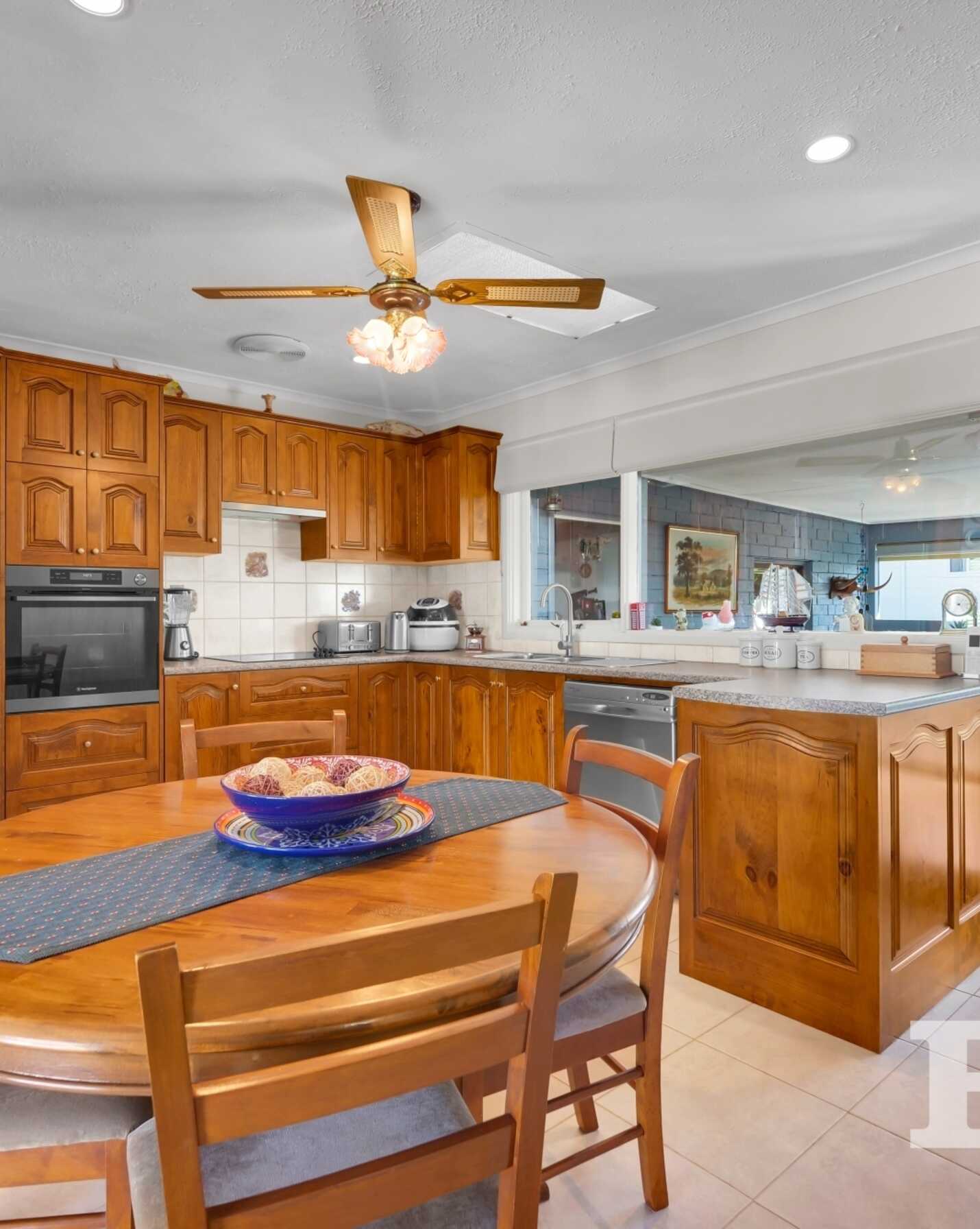 10 Tremlow Crescent Ambarvale, Ambarvale - Thumbnail 2
