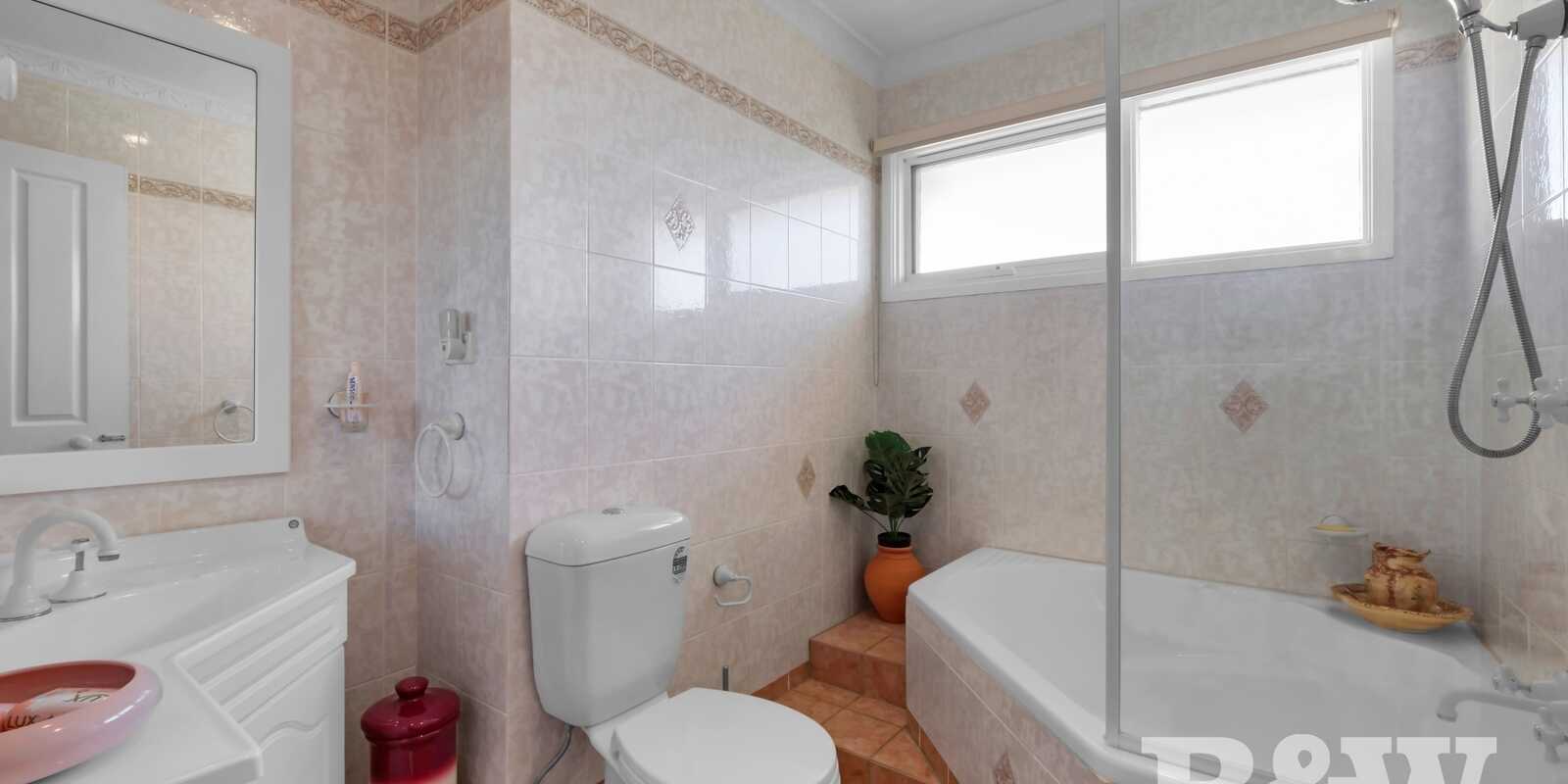 10 Tremlow Crescent Ambarvale 10 Tremlow Crescent Ambarvale