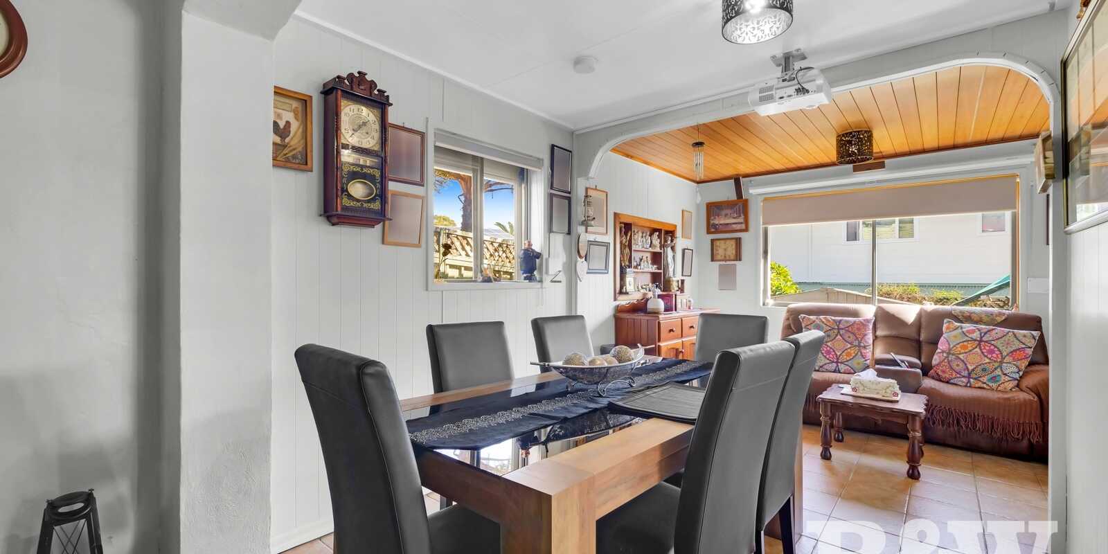 10 Tremlow Crescent Ambarvale 10 Tremlow Crescent Ambarvale