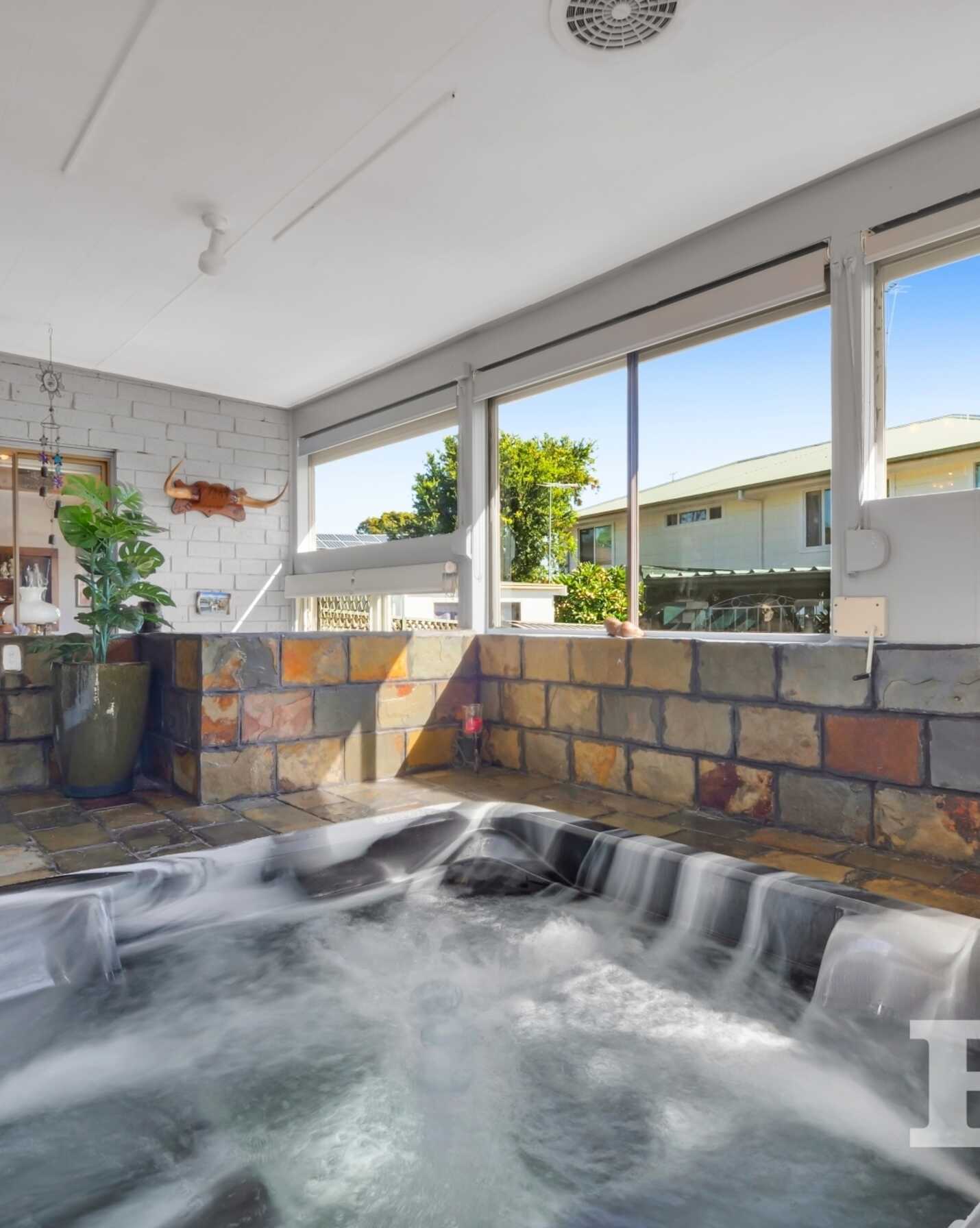 10 Tremlow Crescent Ambarvale, Ambarvale - Thumbnail 7