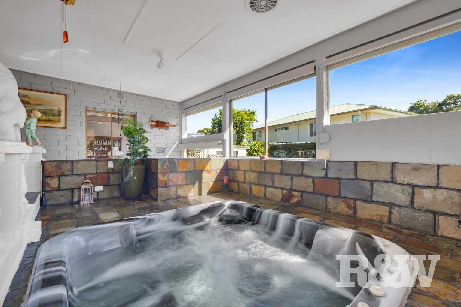 10 Tremlow Crescent Ambarvale 10 Tremlow Crescent Ambarvale