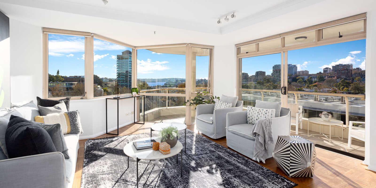 611/63 Crown Street Woolloomooloo