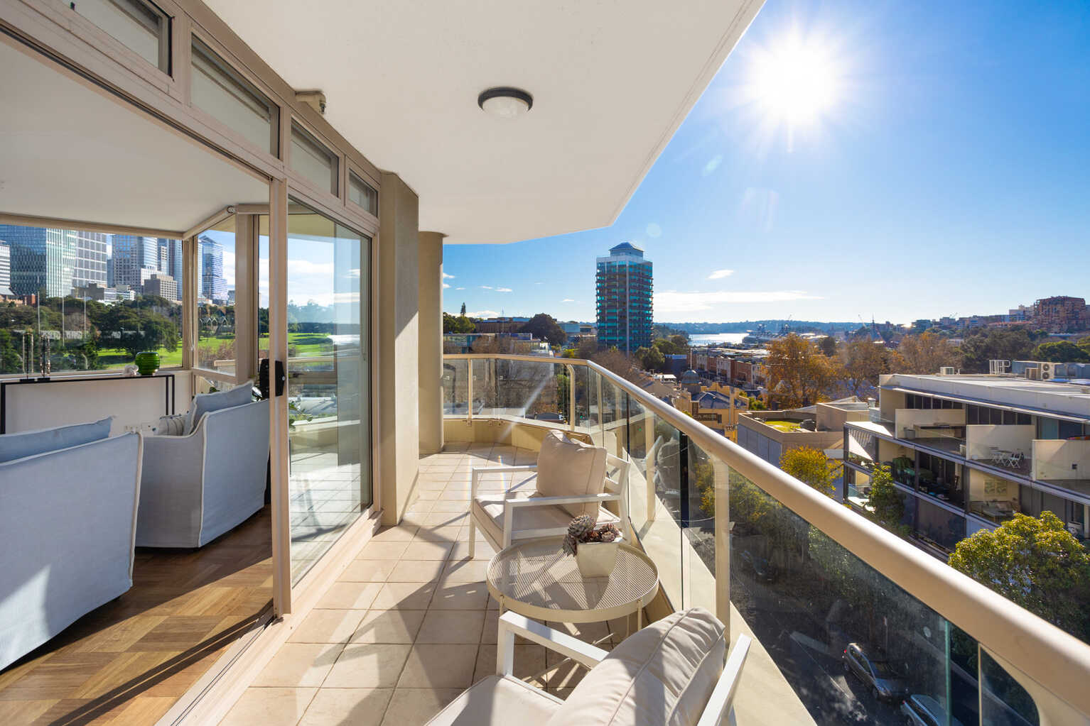611/63 Crown Street Woolloomooloo