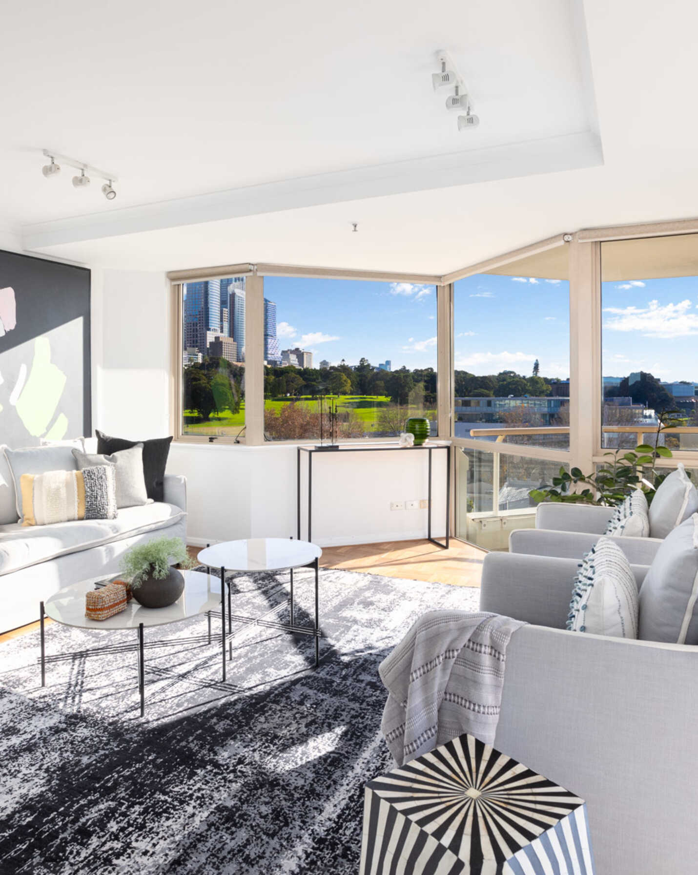 611/63 Crown Street Woolloomooloo, Woolloomooloo - Thumbnail 4