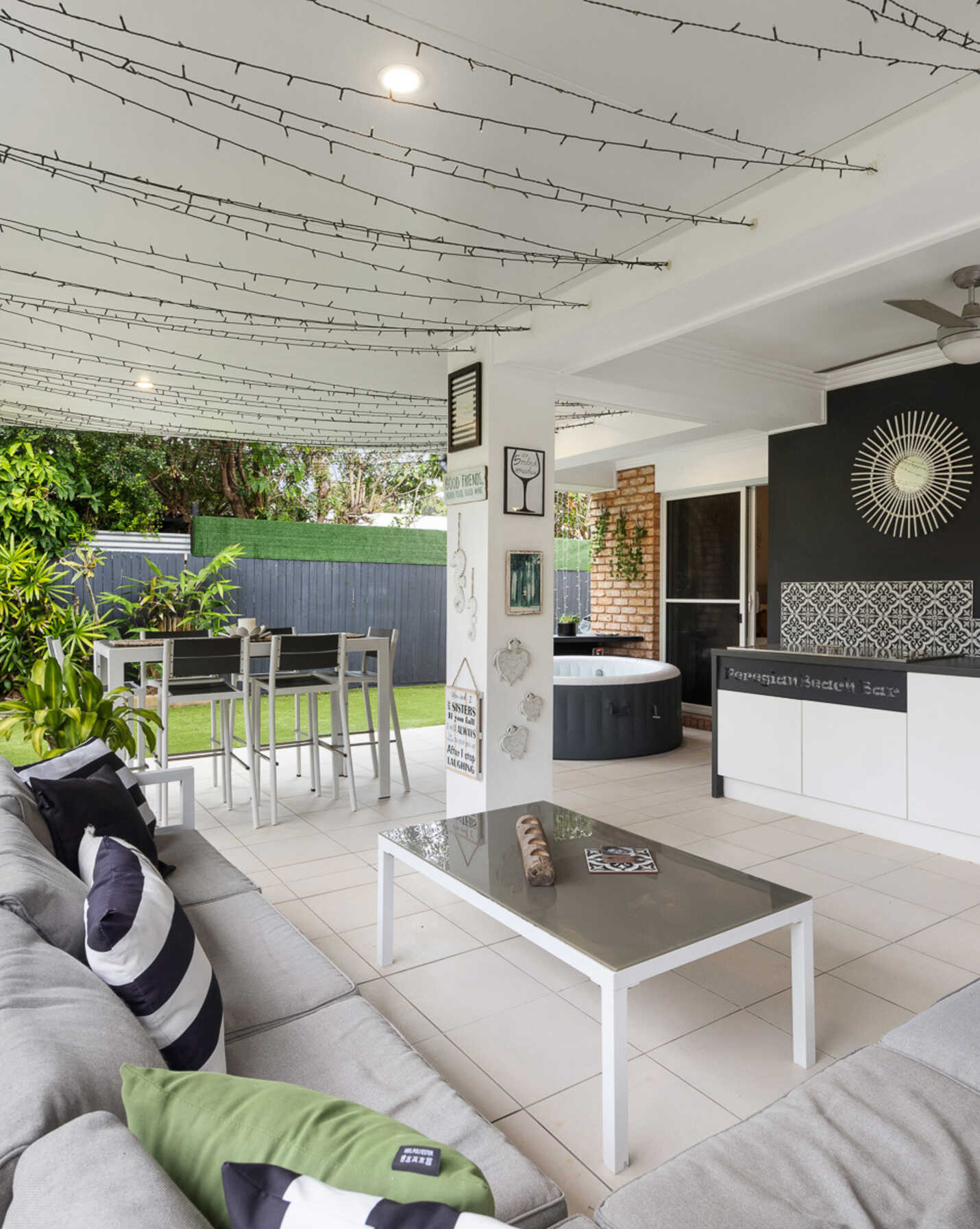 2205 David Low Way Peregian Beach, Beach - Thumbnail 2