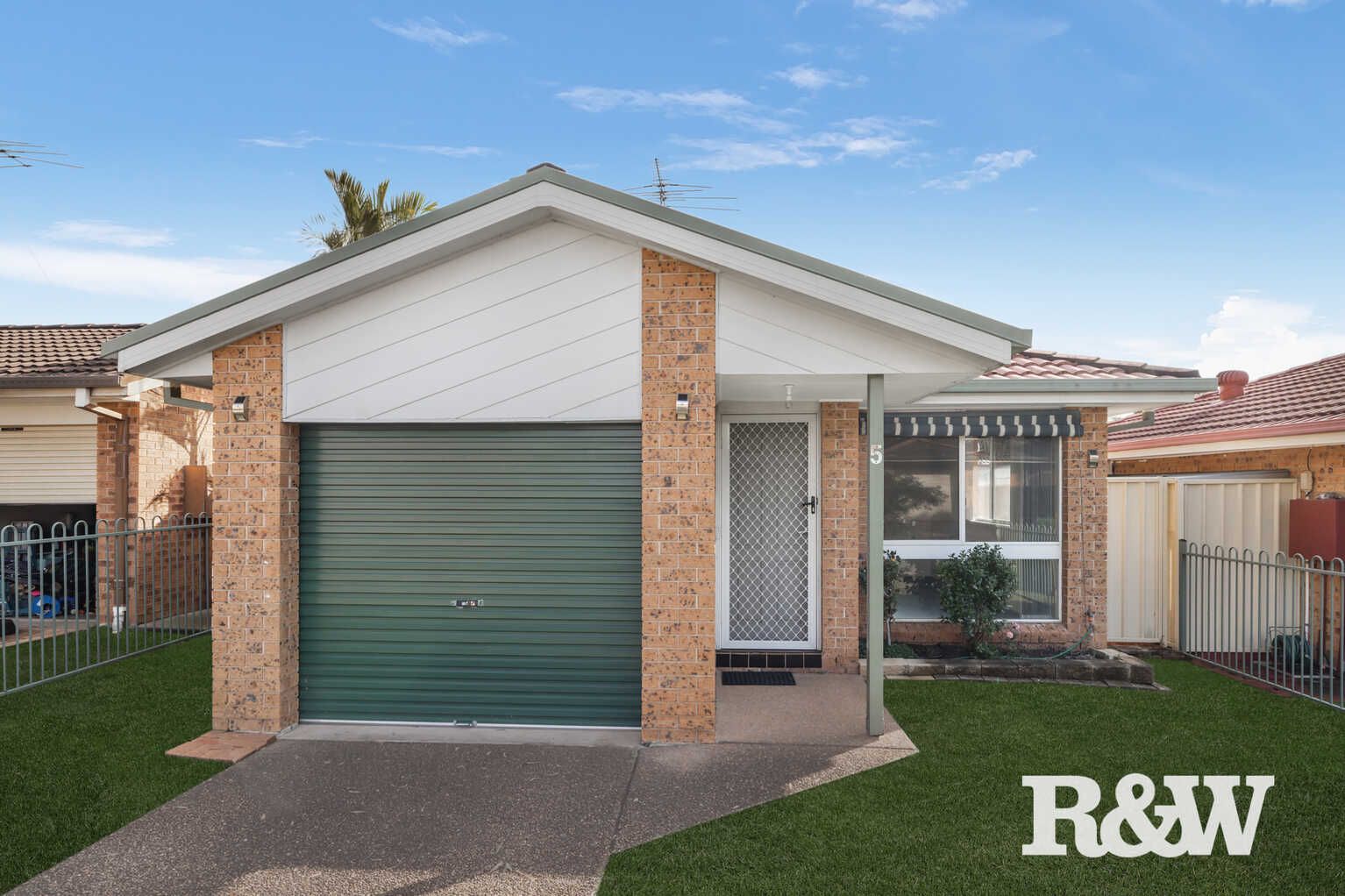 5 Athena Court St Clair 5 Athena Court St Clair