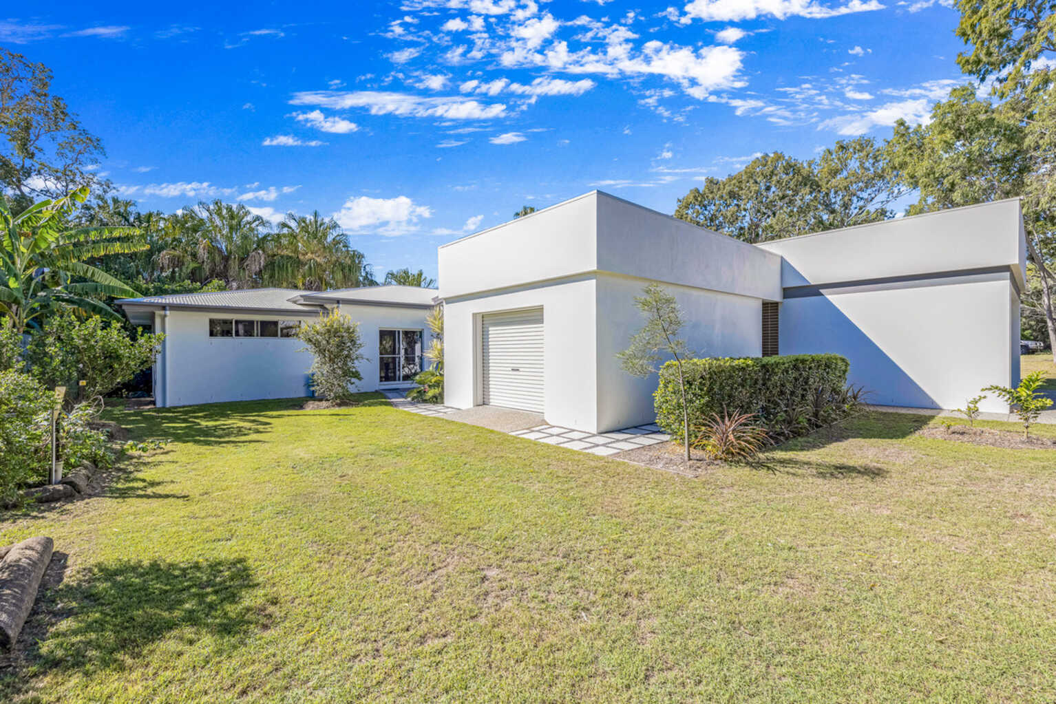17 Woodlands Lane Moore Park Beach 17 Woodlands Lane Moore Park Beach