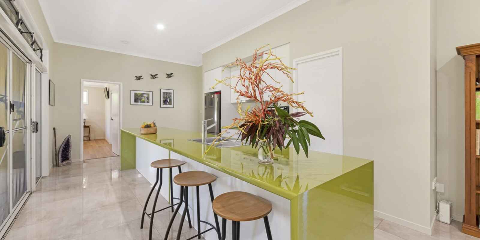 17 Woodlands Lane Moore Park Beach 17 Woodlands Lane Moore Park Beach