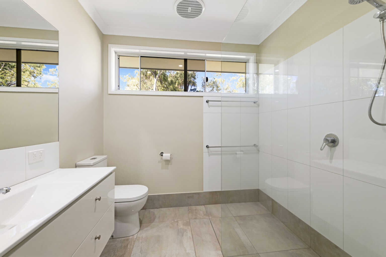 17 Woodlands Lane Moore Park Beach 17 Woodlands Lane Moore Park Beach
