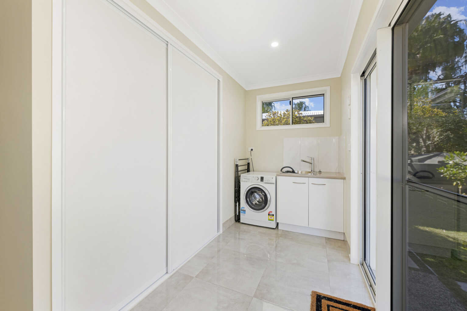 17 Woodlands Lane Moore Park Beach 17 Woodlands Lane Moore Park Beach