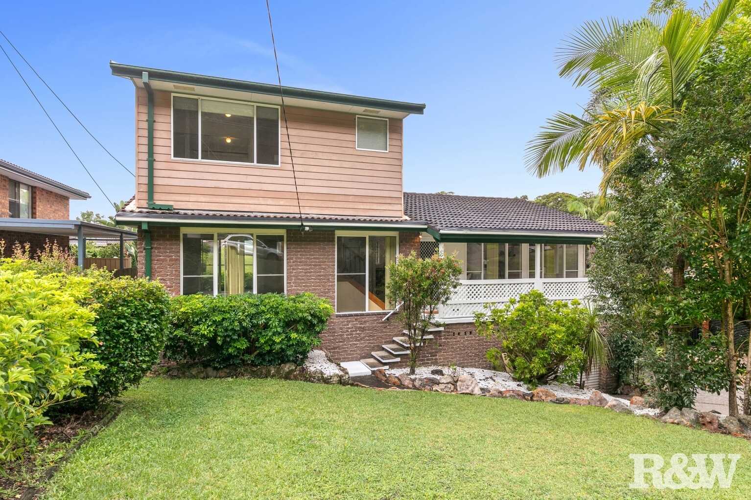 52 Wendy Drive Point Clare 52 Wendy Drive Point Clare