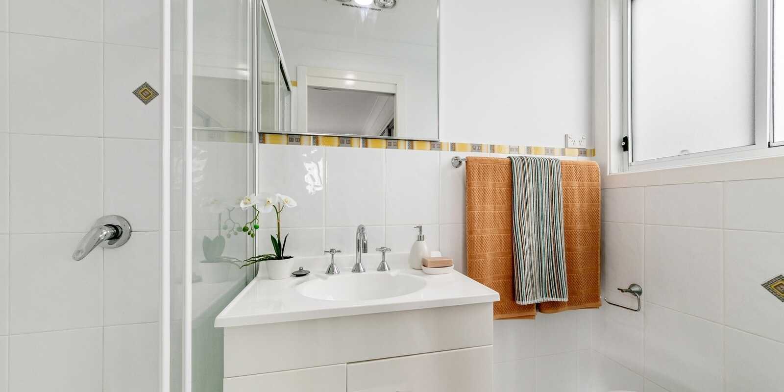 52 Wendy Drive Point Clare 52 Wendy Drive Point Clare
