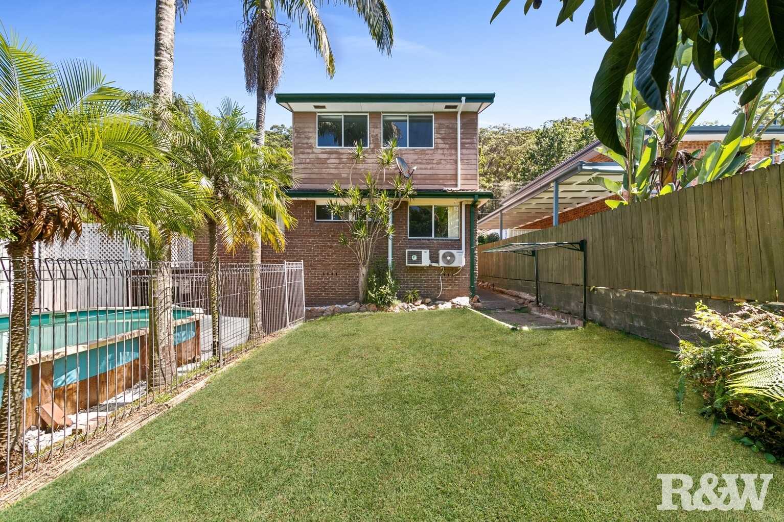 52 Wendy Drive Point Clare 52 Wendy Drive Point Clare