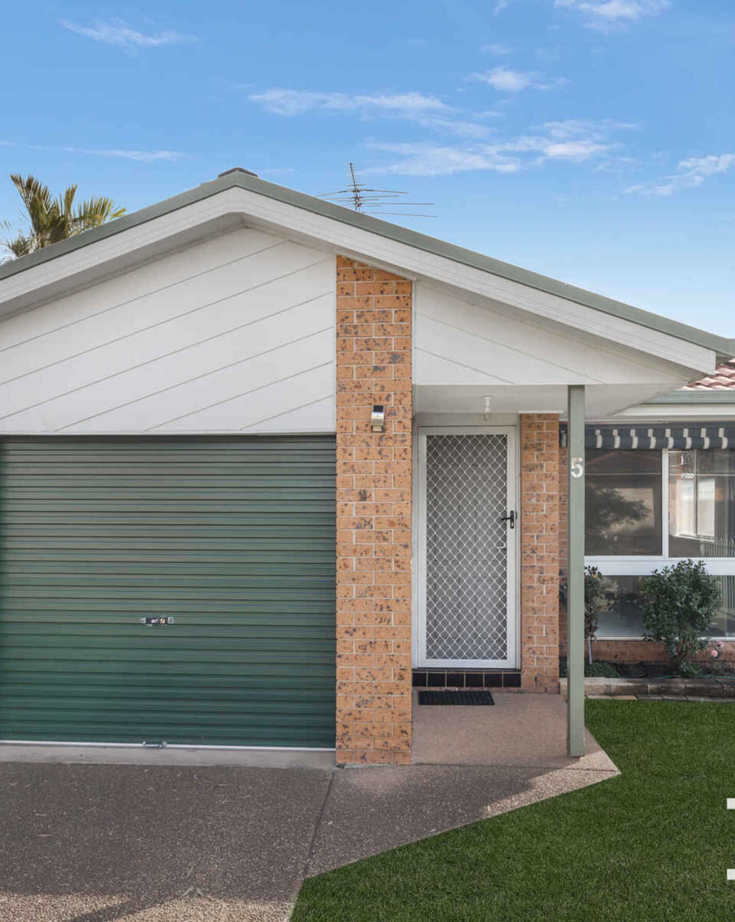 5 Athena Court St Clair, Clair - Image 1