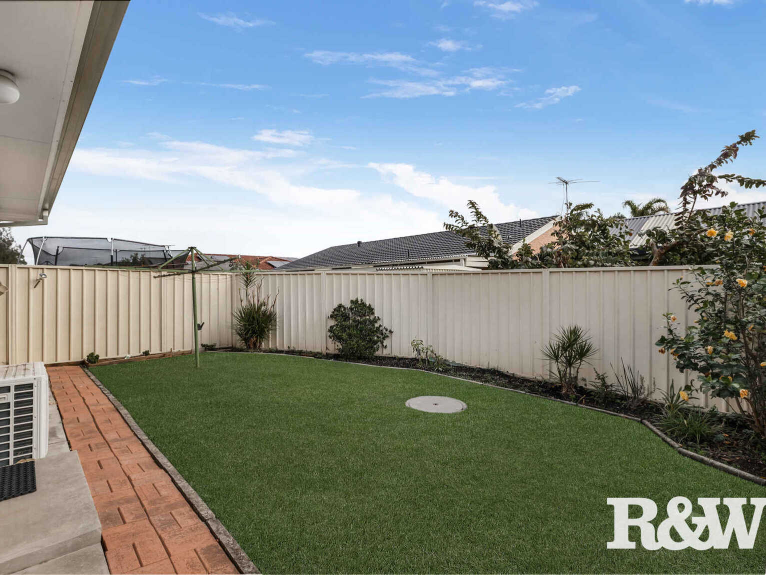 5 Athena Court St Clair