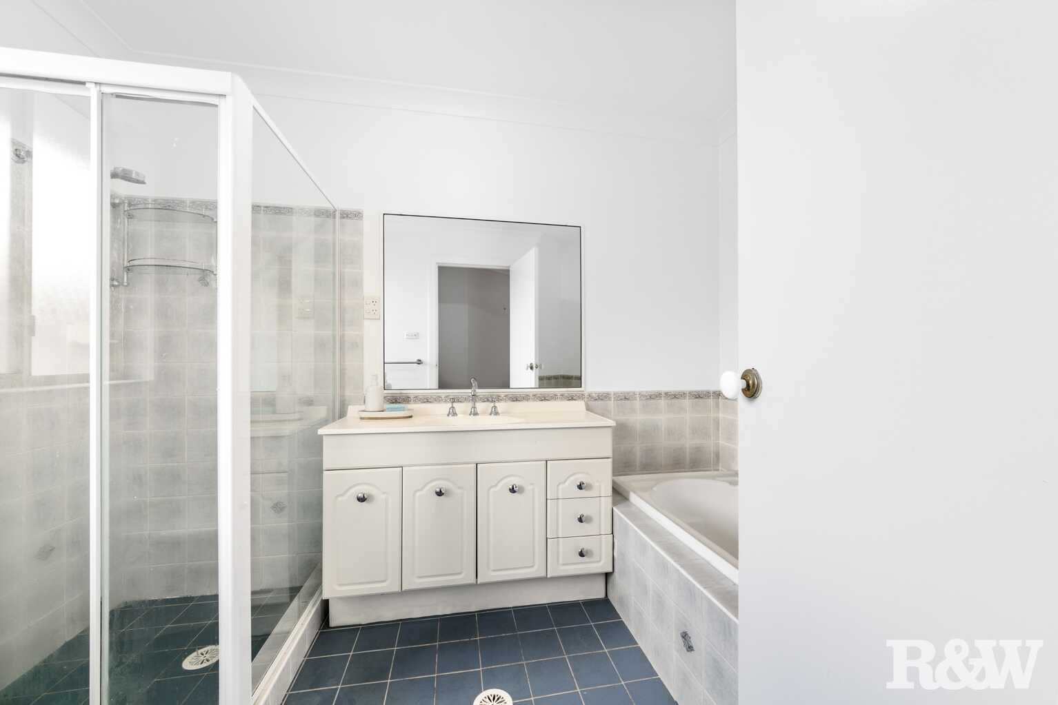 4 Mckellar Close Point Clare