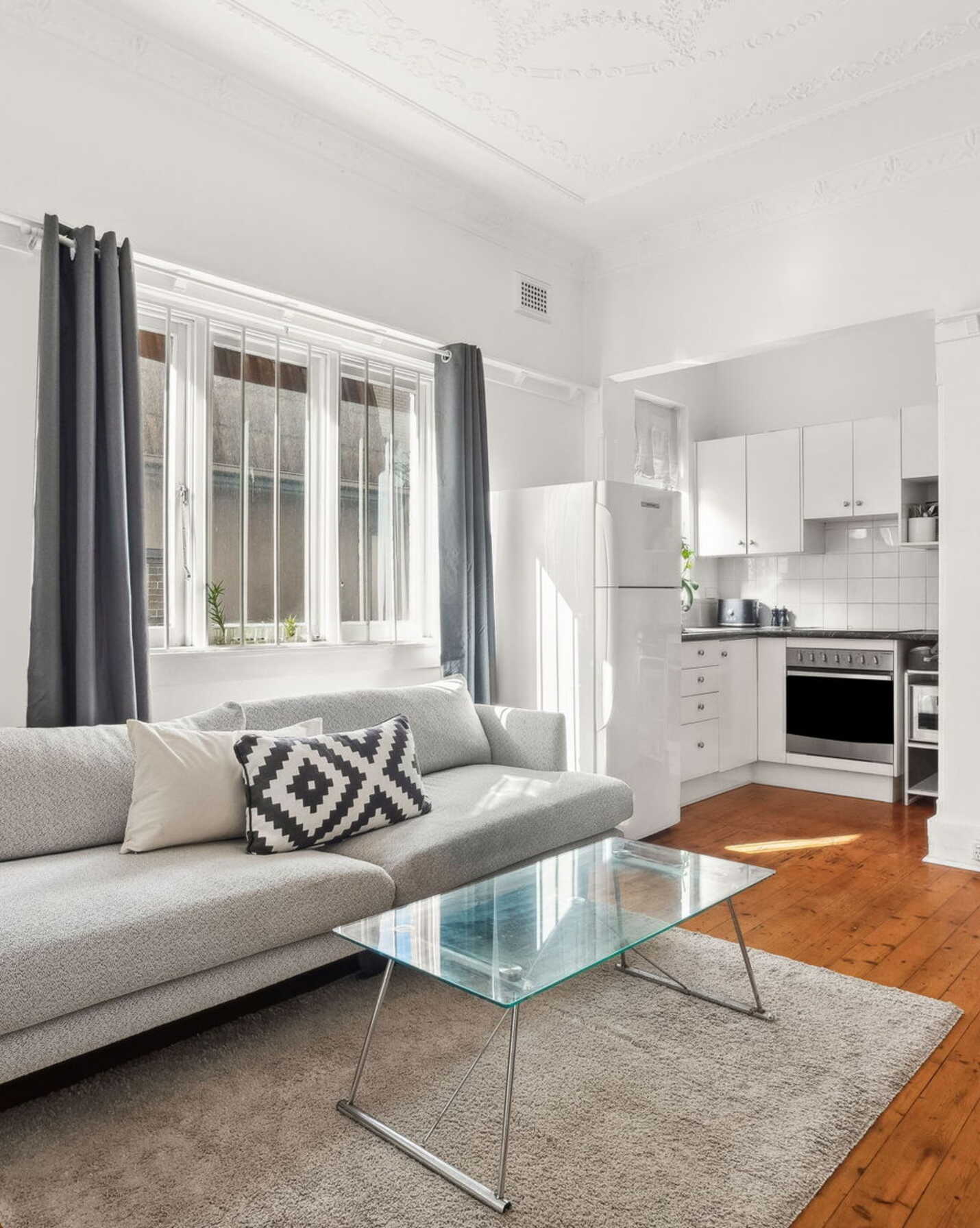 1/1 Ben Eden Street Bondi Junction, Junction - Image 1