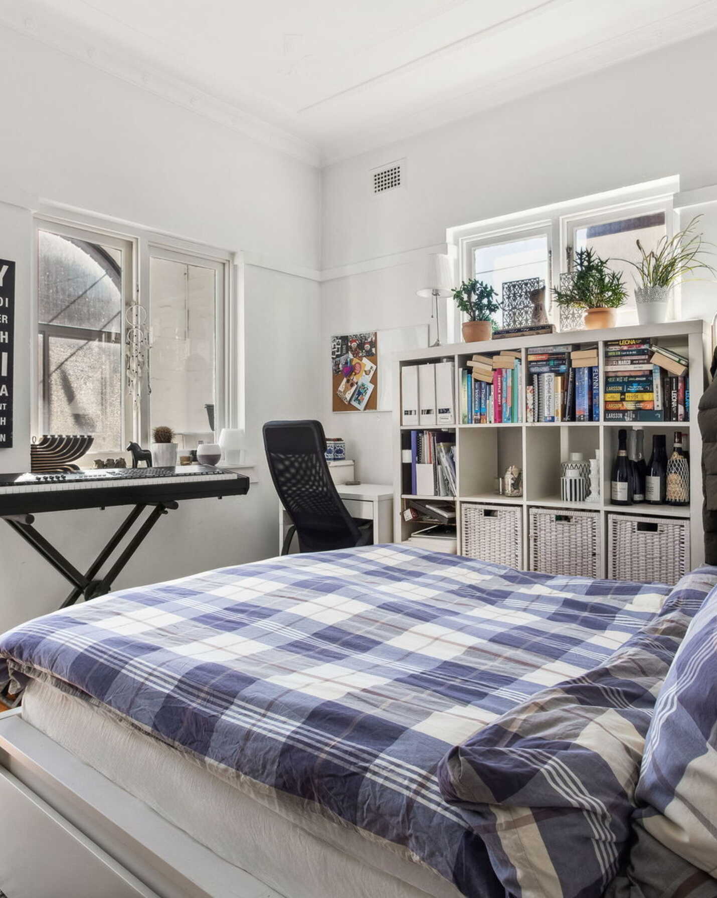 1/1 Ben Eden Street Bondi Junction, Junction - Thumbnail 2