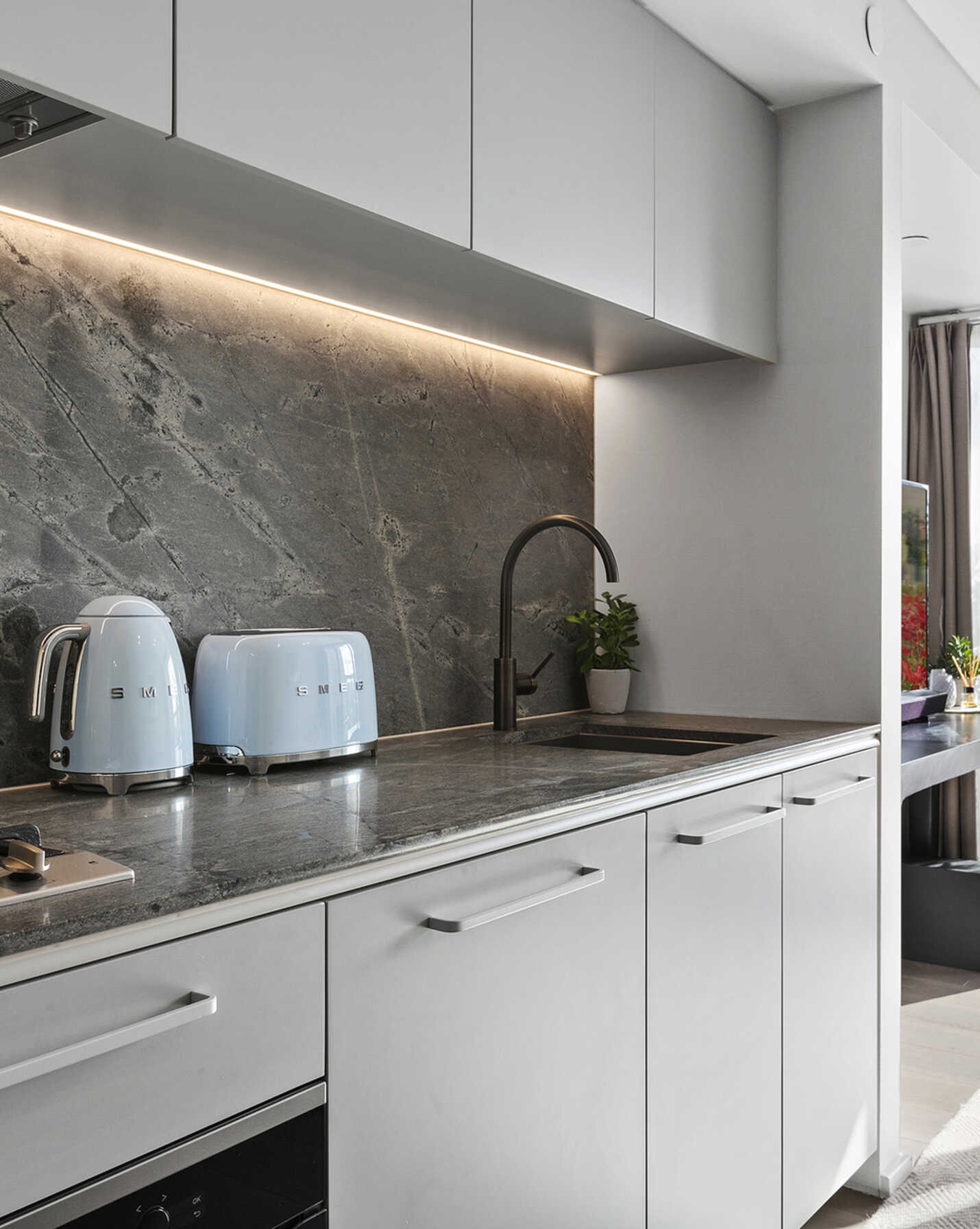 503/226 Victoria Street Potts Point, Point - Thumbnail 2