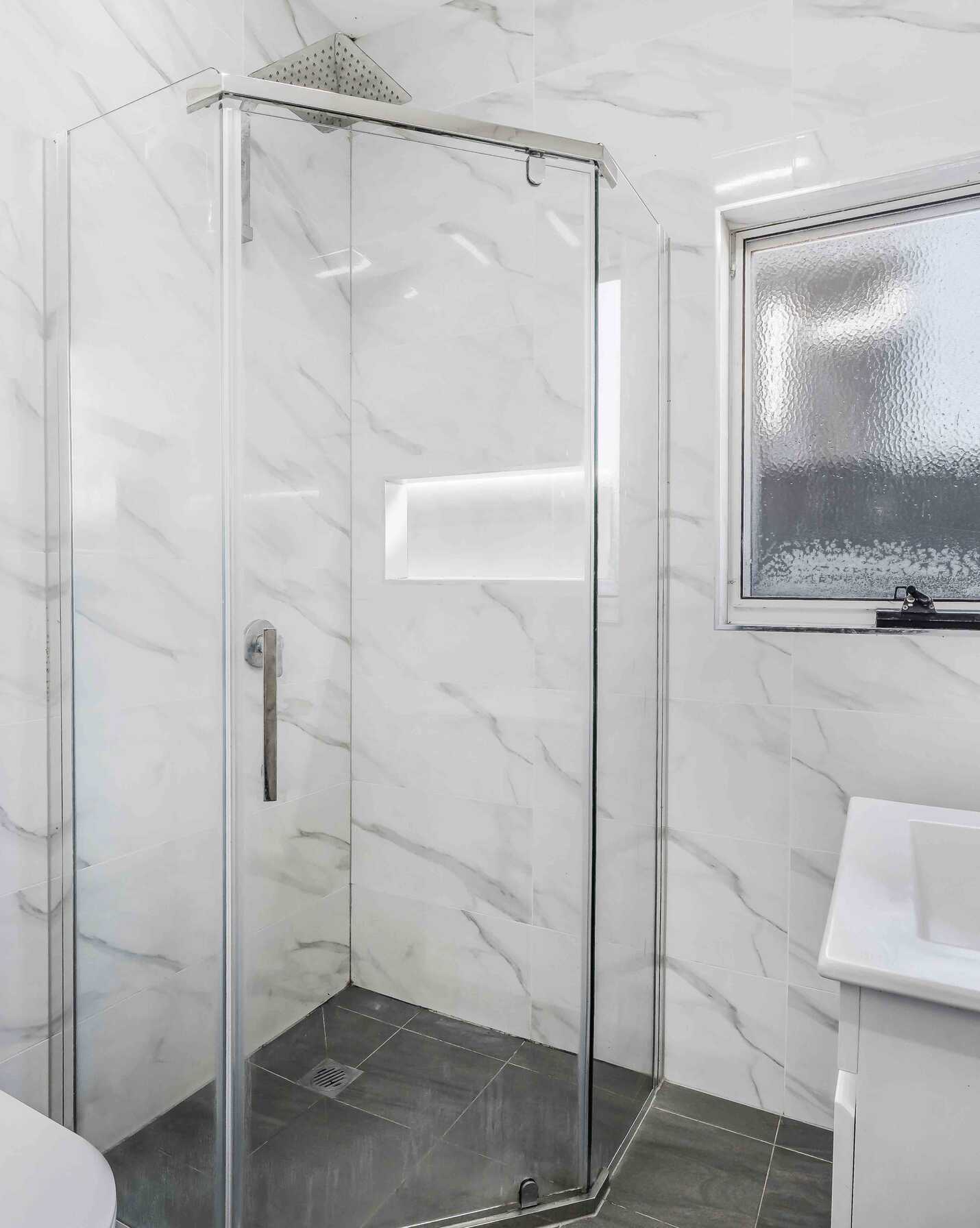 4 Arana Place Cabramatta West, West - Thumbnail 4