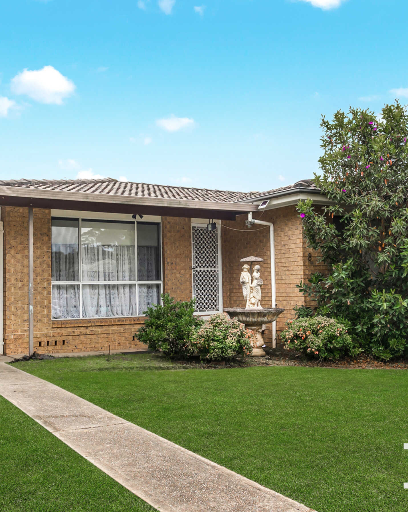 8 Olympic Place Doonside, Doonside - Thumbnail 2