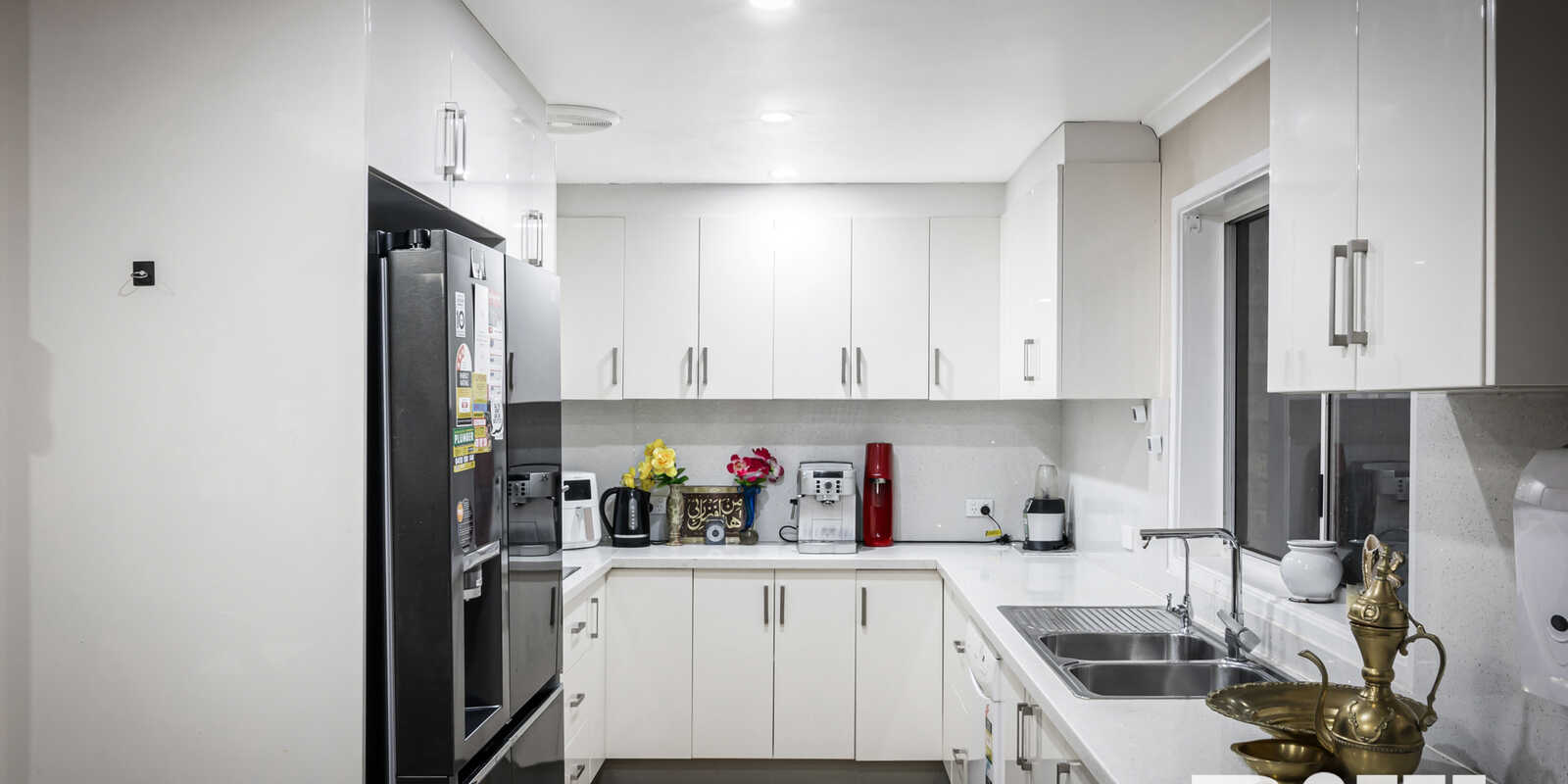 8 Olympic Place Doonside 8 Olympic Place Doonside