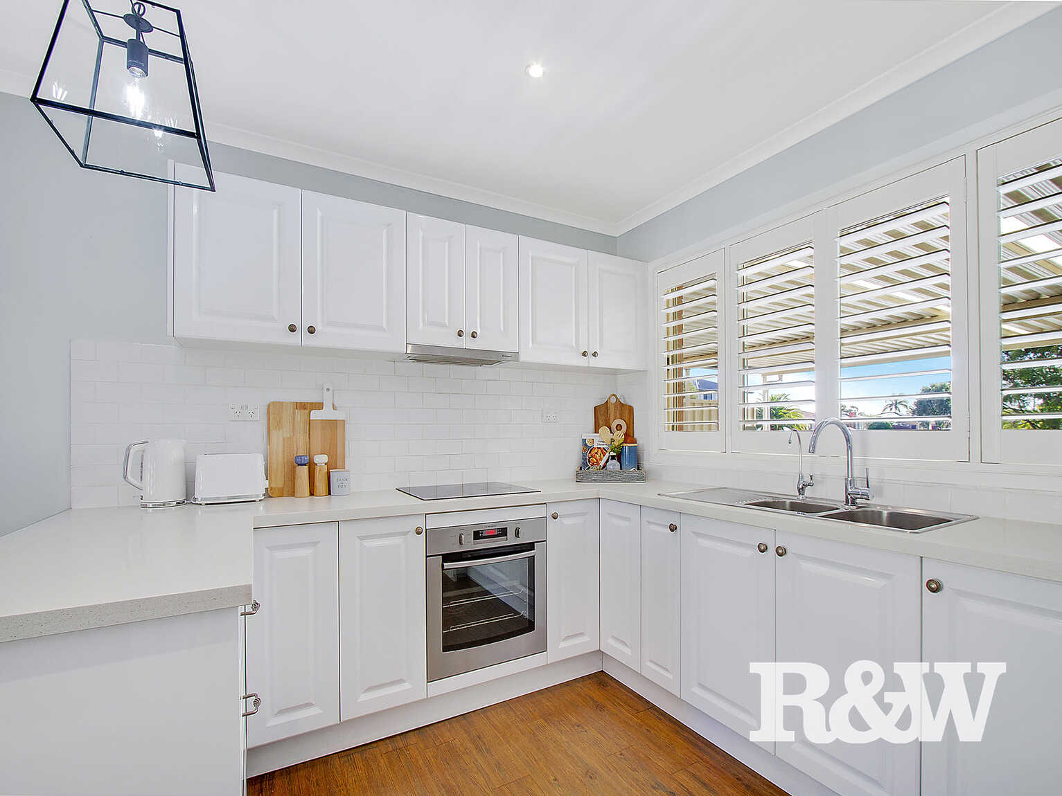 14 Finch Place St Clair 14 Finch Place St Clair
