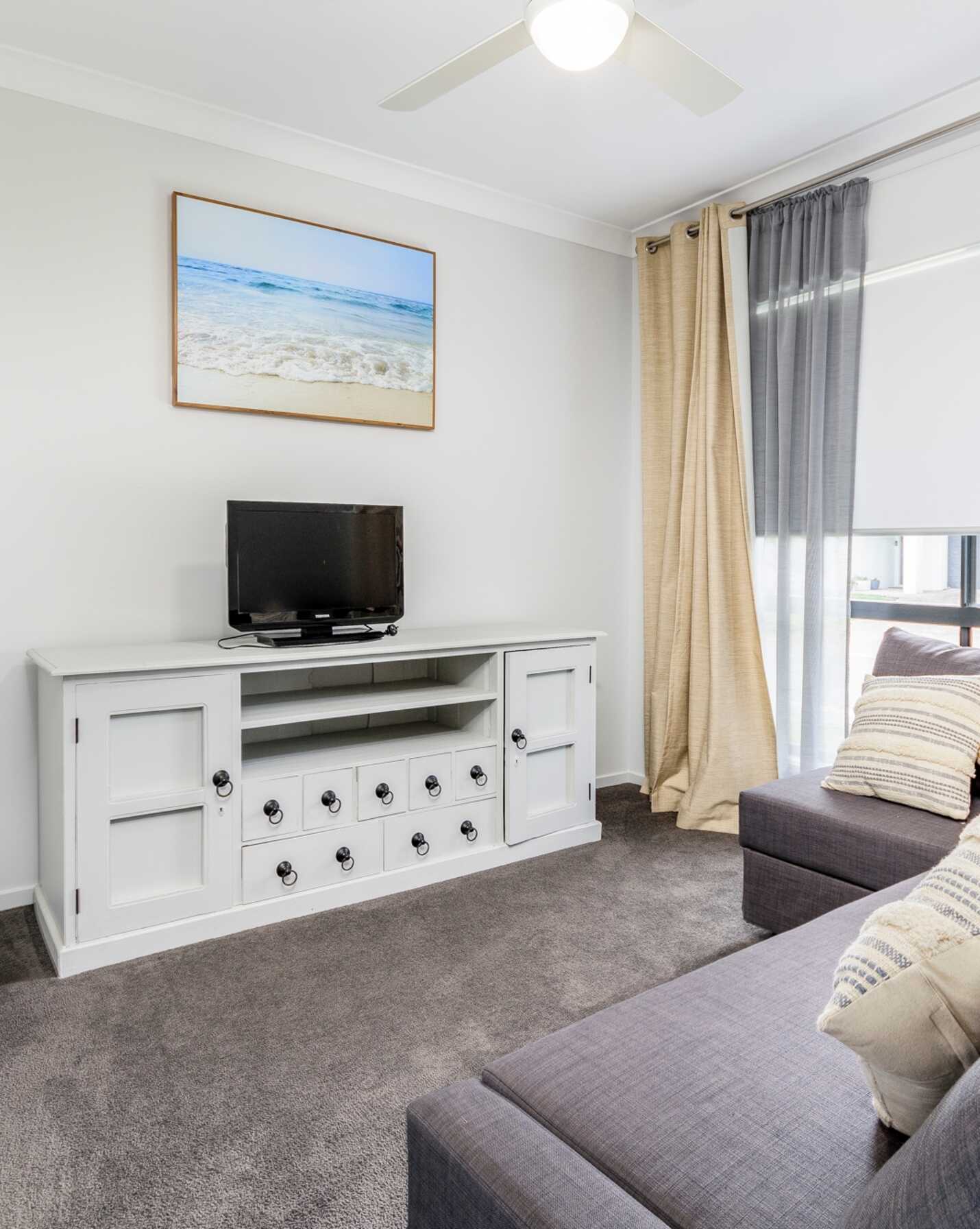 27 Crabapple Court Upper Caboolture, Caboolture - Thumbnail 2