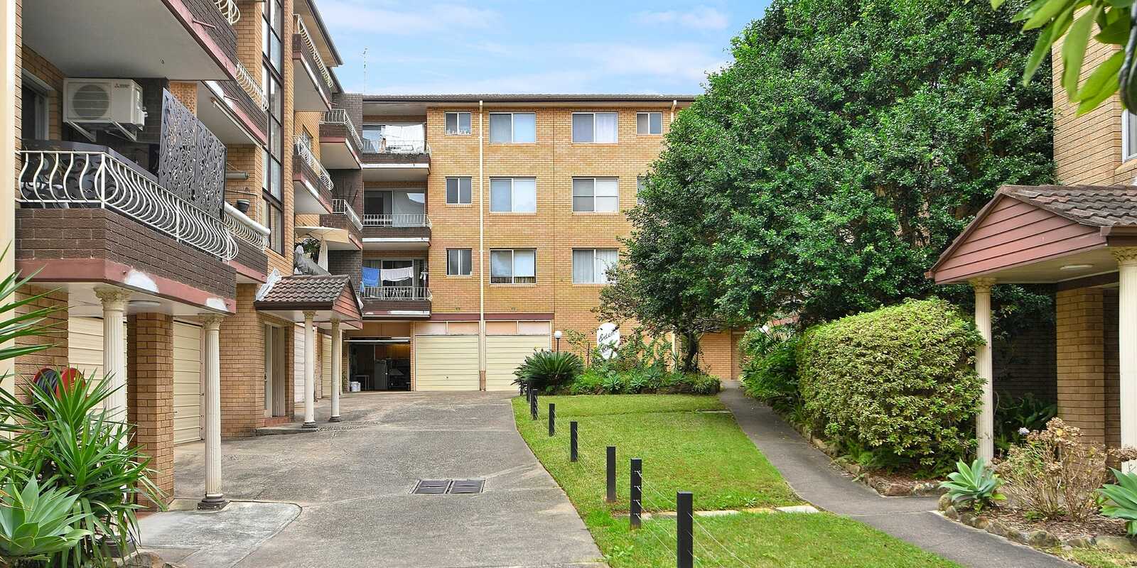 34/26a Wolli Creek Road Banksia