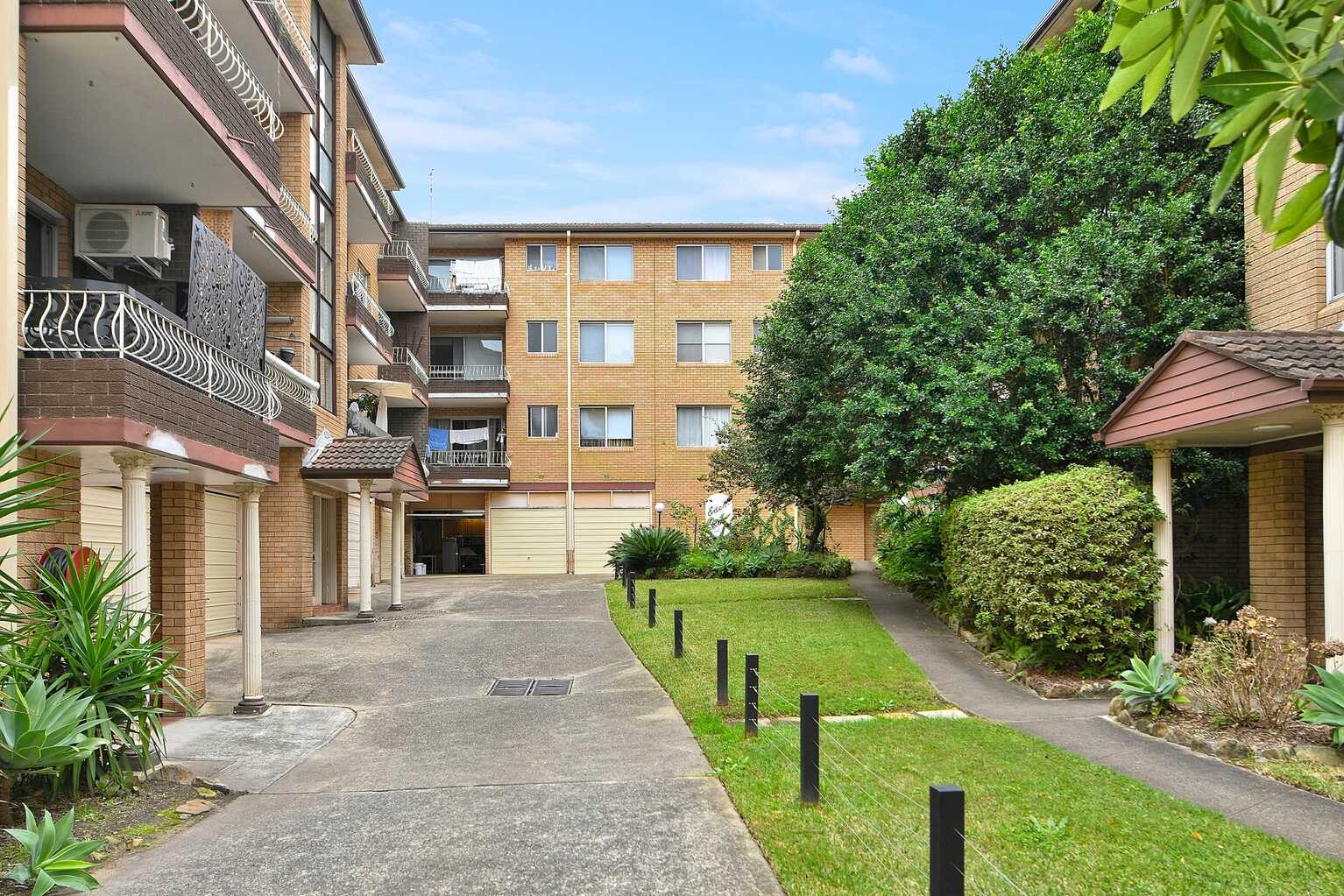 34/26a Wolli Creek Road Banksia