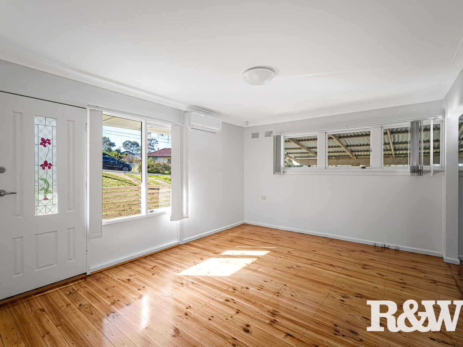 4 Ellsworth Drive Tregear 4 Ellsworth Drive Tregear