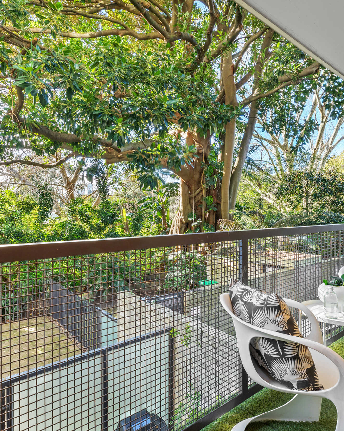 16/50-58 Roslyn Gardens Elizabeth Bay, Bay - Thumbnail 4