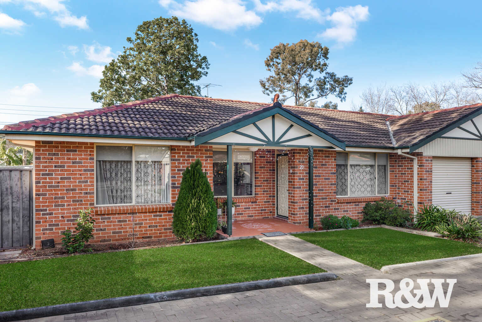 20/5A Edith Street Kingswood