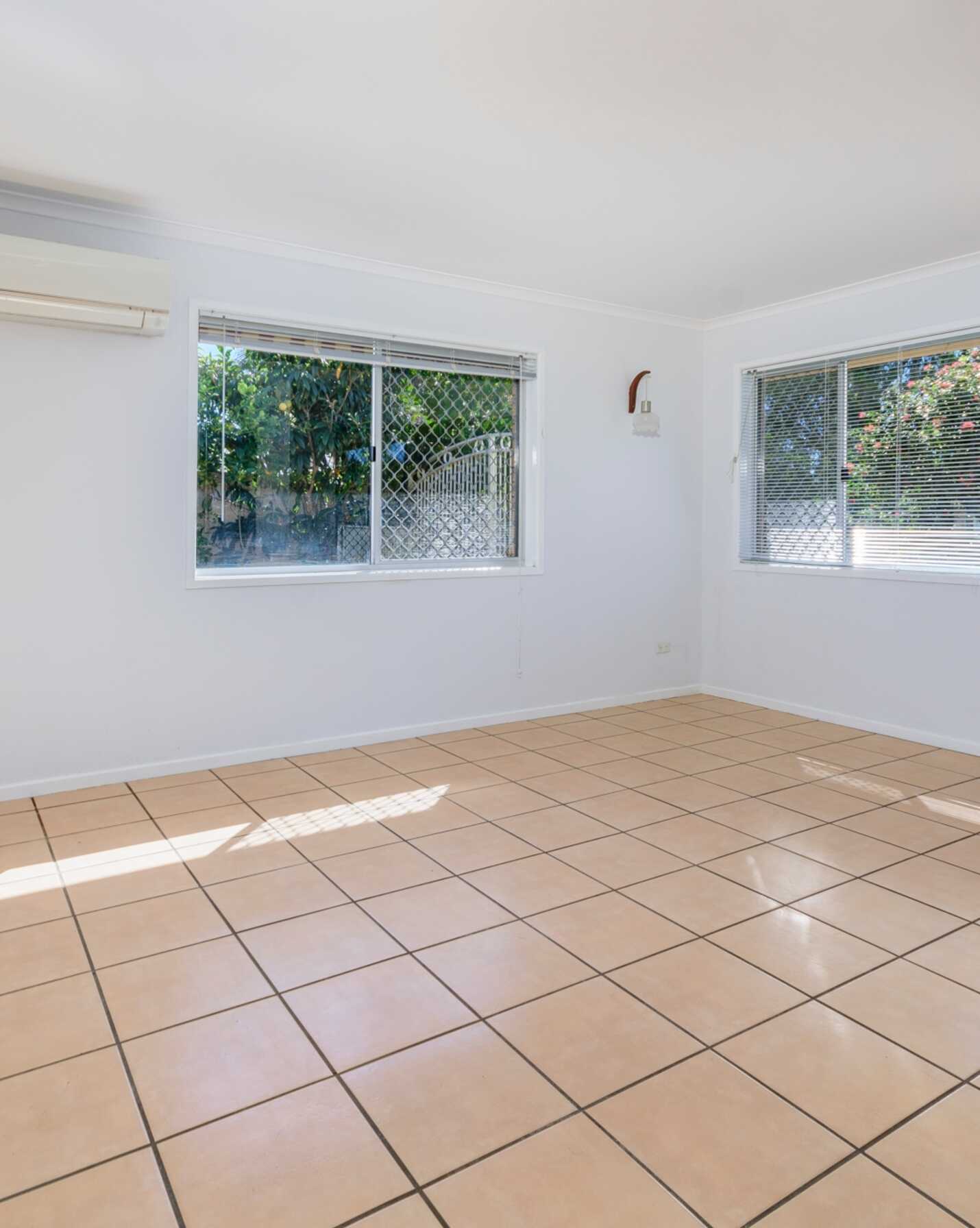 15 Endeavour Drive Banksia Beach, Beach - Thumbnail 8
