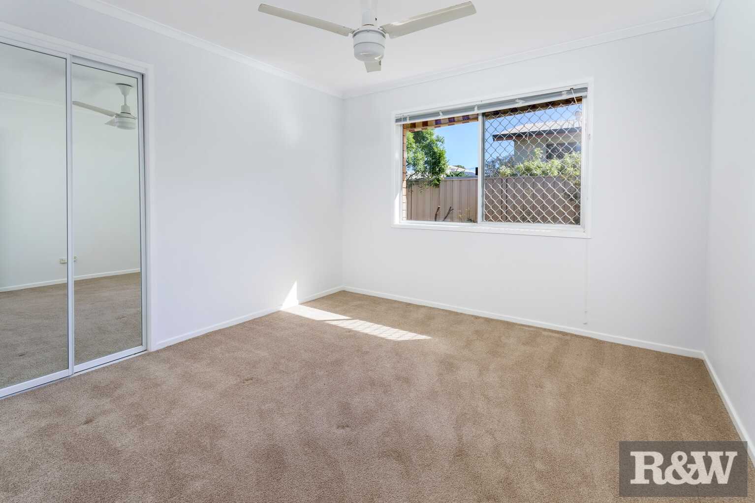 15 Endeavour Drive Banksia Beach 15 Endeavour Drive Banksia Beach
