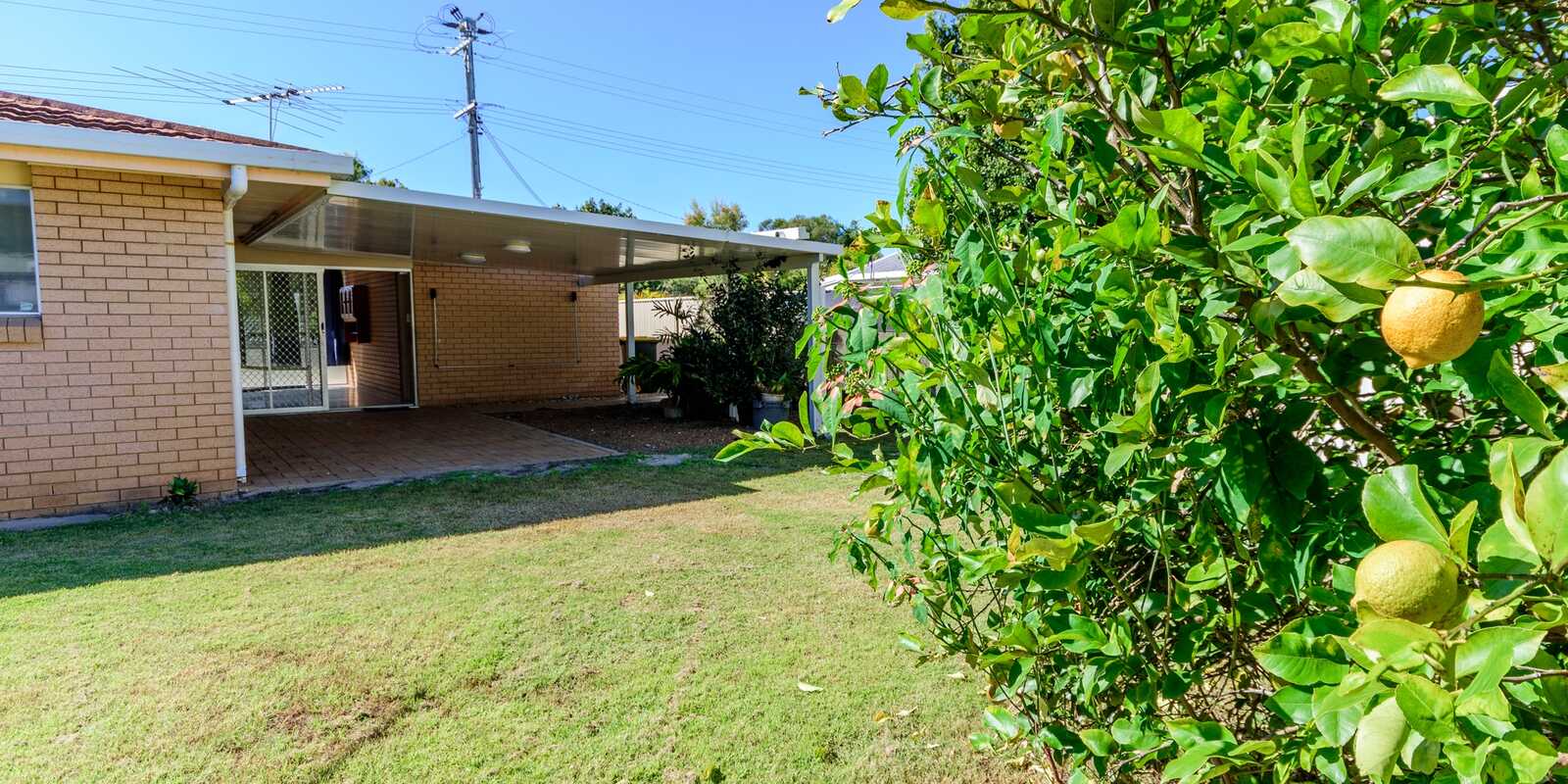 15 Endeavour Drive Banksia Beach 15 Endeavour Drive Banksia Beach