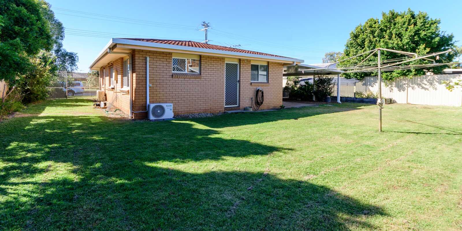 15 Endeavour Drive Banksia Beach 15 Endeavour Drive Banksia Beach